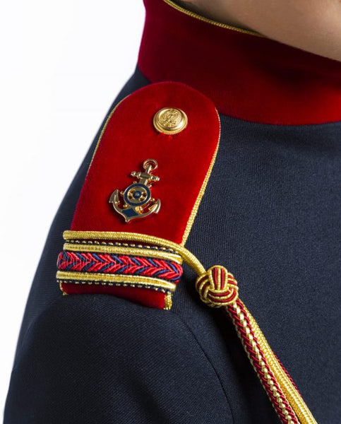 Almirante azul marino terciopelo rojo